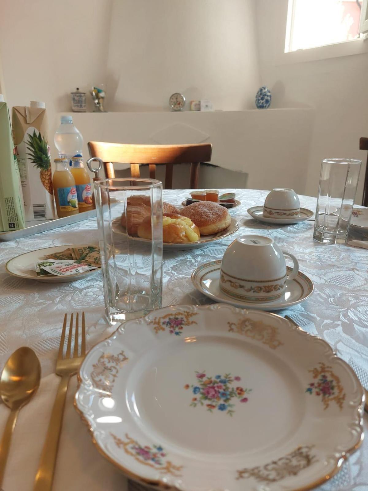 B&B Il Borgo Delle Emozioni Dolianova Bagian luar foto