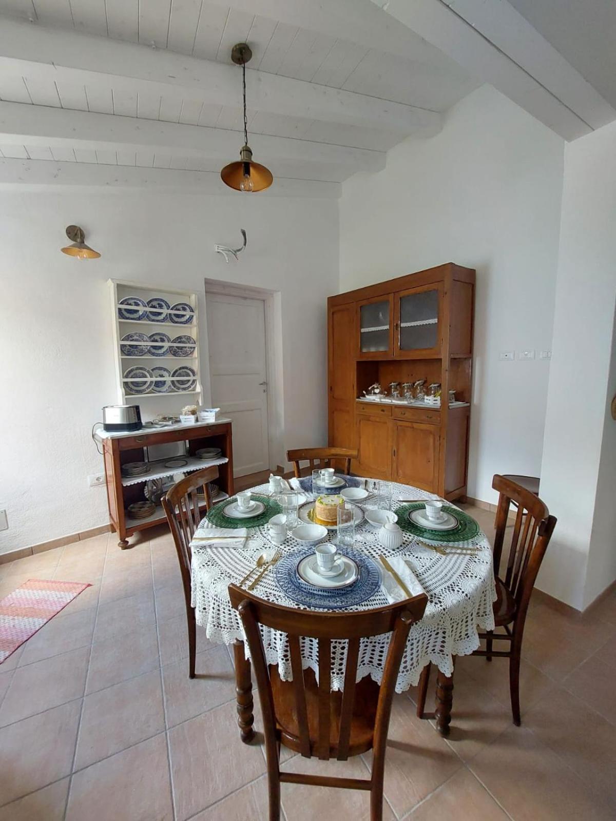 B&B Il Borgo Delle Emozioni Dolianova Bagian luar foto