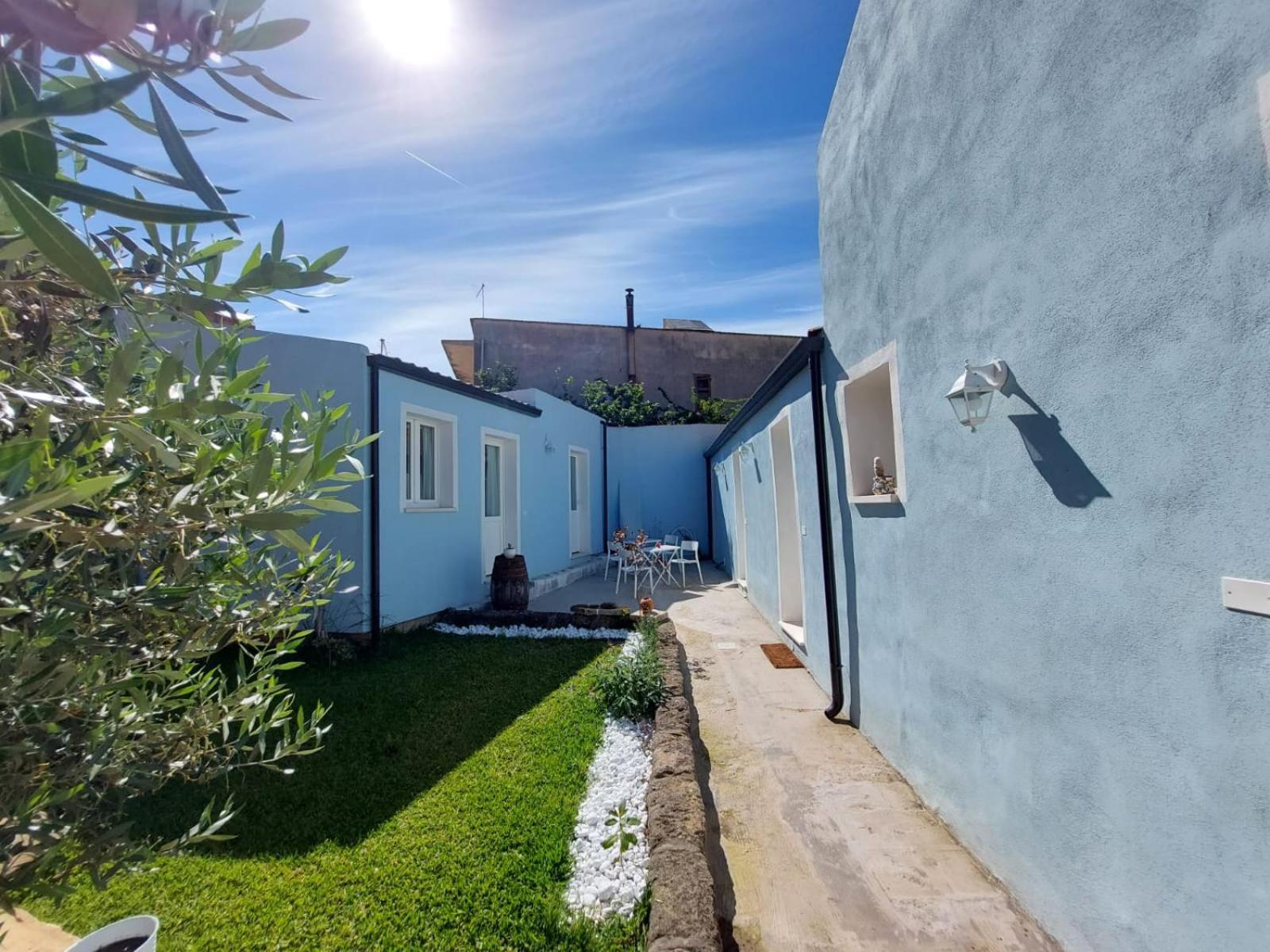 B&B Il Borgo Delle Emozioni Dolianova Bagian luar foto