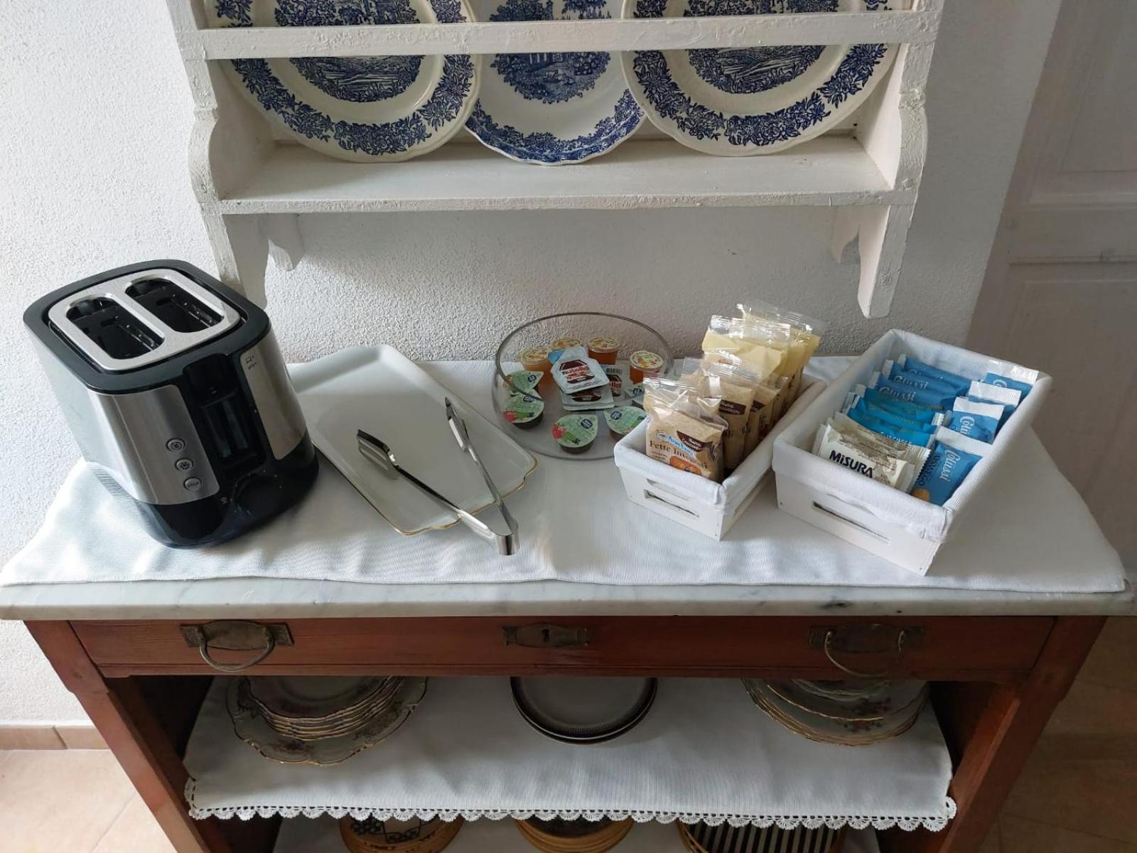 B&B Il Borgo Delle Emozioni Dolianova Bagian luar foto